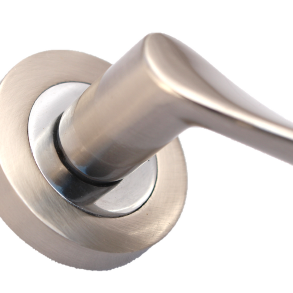 EDH Duo Twist Door Handles – Satin Chrome Lever on Round Rose – Modern Internal Door Handles 4 Pairs